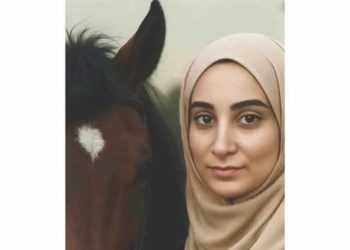 لا ظلَّ خلف البابِ …