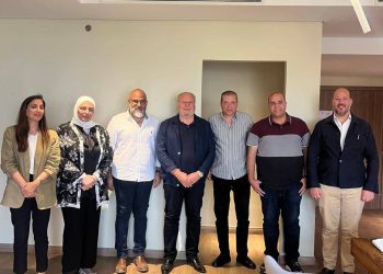 لقاء من القلب مع الملك السابق أحمد فؤاد الثاني .. 