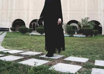 هذا العالمُ مليءٌ بالكثيرين