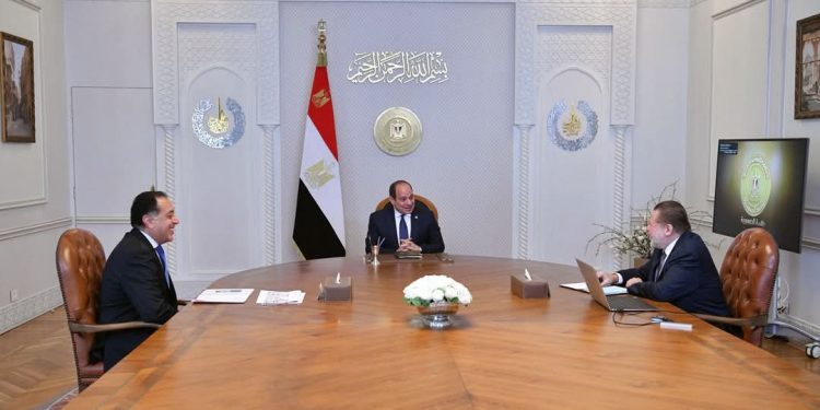 السيسى يجتمع مع الدكتور مصطفى مدبولي رئيس مجلس الوزراء