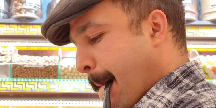 …The moon looks like her