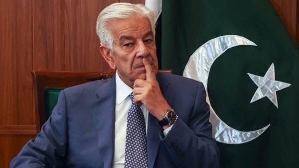 وزير الدفاع الباكستاني… ندعم إيران بكل قوتنا