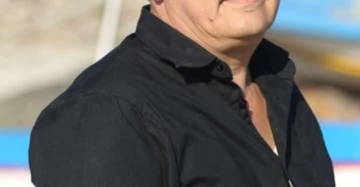 حين يكتب القلب من مسافة نزف