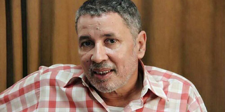 يُخيَّلُ إليّ…