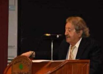 عَينَاكِ …