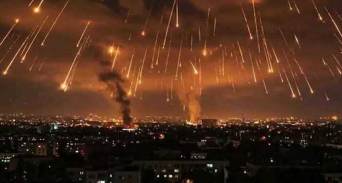 من ذا يُفَسِّرُ مارأيتُ