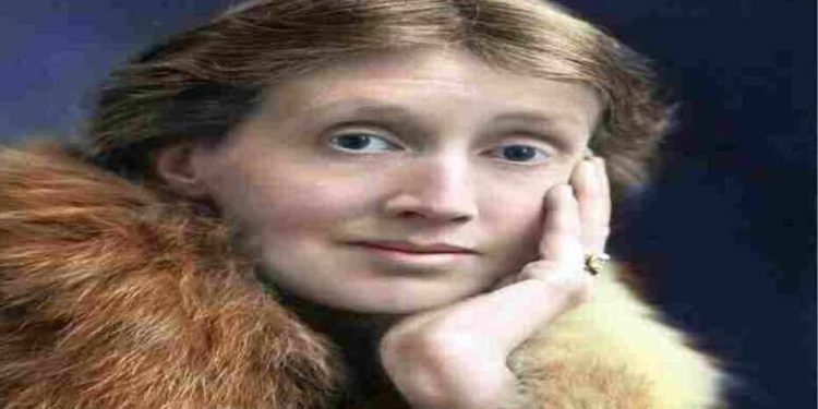 غرفة تخصّها وحدها: فرجينيا وولف وصوت المرأة الّذي لا يُكتم …