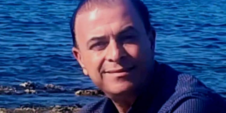 « أَحْمَدُ رَاجِحٌ » حُلْمِي أَنْ أَرْسُمَ رِسَالَةً هَادِفَةً فِي تَطْوِيرِ المُجْتَمَعِ…  