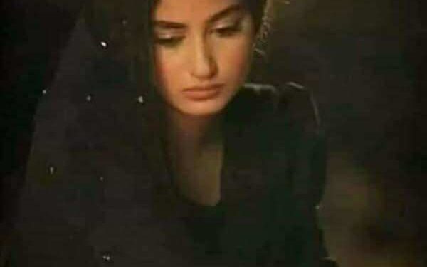 “كَشَفْتُ قِنَاعَ خِدَاعِهَا” …