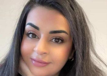 كأنَّ الاسم مرآةٌ …