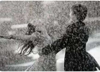 عَاشِقَةُ الْمَطَرِ …