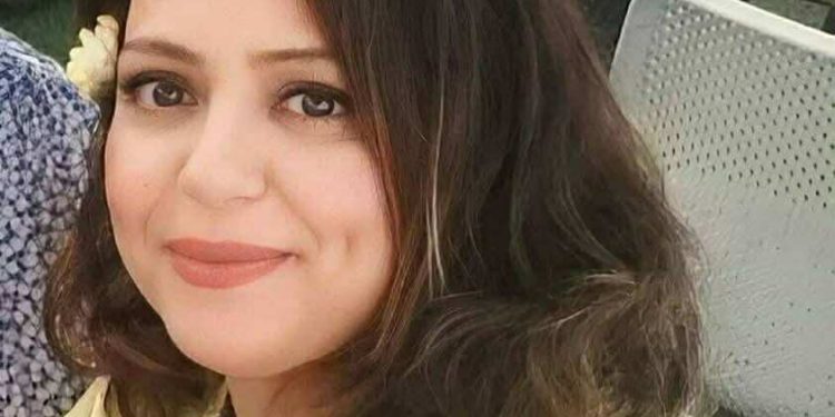 أنا مَوْجود حتَّى في نَجْد …