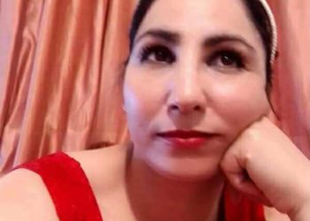 “تأخّرت في الرّحيل ” …