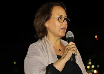 استريحوا في جُرحِي …