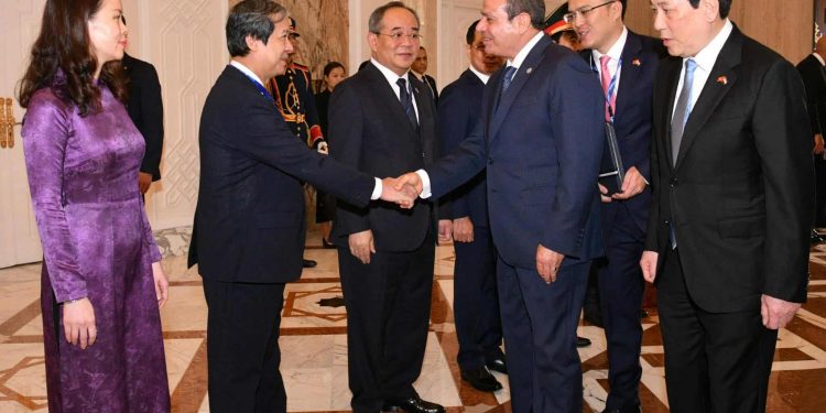 الرئيس السيسي يستقبل رئيس فيتنام بالقاهرة