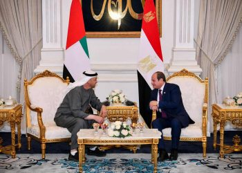 الرئيس السيسي يستقبل رئيس دولة الإمارات.
