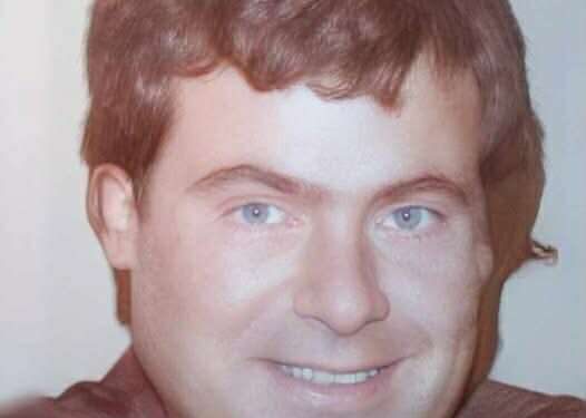 ذَابَتْ كَحَبَّاتِ الْعِنَبِ 