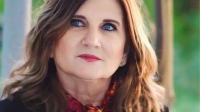 الذّئب المتحيّنِ الفرصة للإنقضاض …