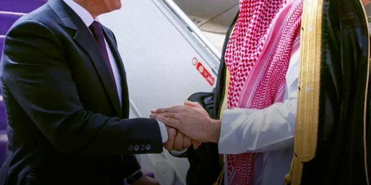 الرئيس السيسي يلتقى ولي عهد السعودية …