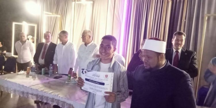 مؤسسةُ الحصريِّ بمطاي تُكرِّمُ حفظةَ القرآنِ الكريمِ في عُرسٍ إيمانيٍّ مهيبٍ