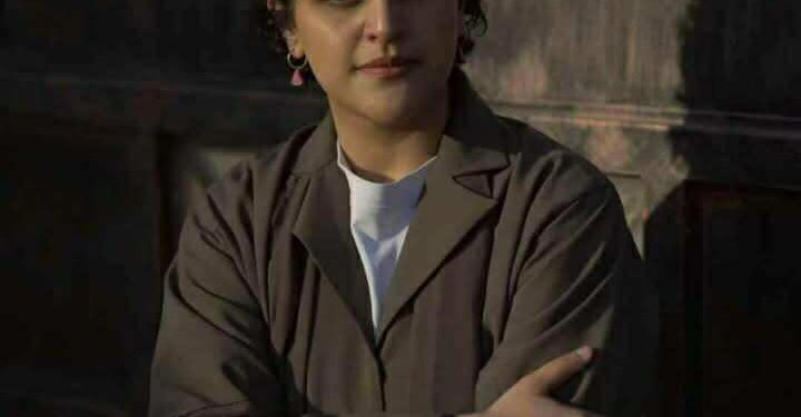 نتسوَّل أطرافَ العباءات