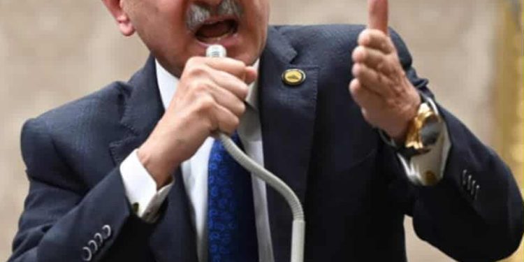 النّائب مجدي ملكٌ يناقشُ مشروعَ قانونٍ للتّصرفِ في أملاكِ الدّولةِ الخاصةِ 