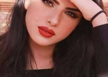 تناهَتْ إلى سمعي