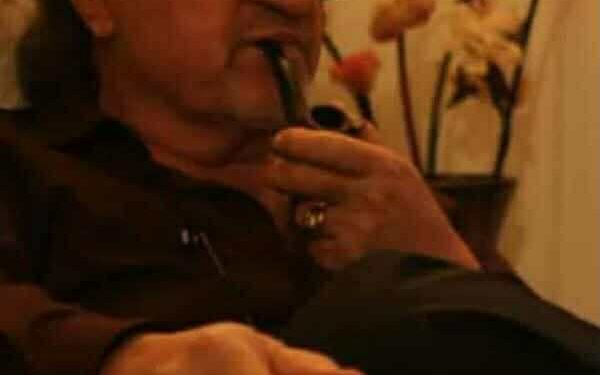 سُلُوكُ نَـاسِكٍ …