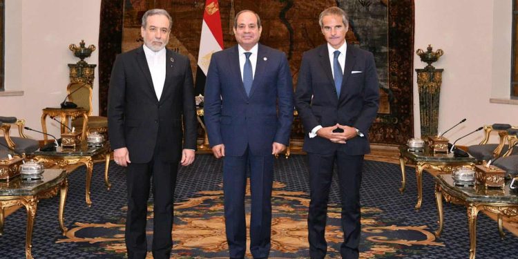 الرئيس السيسي يستقبل وزير الخارجية الإيراني