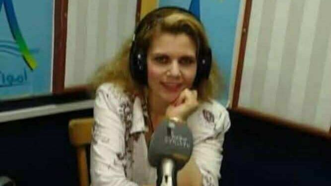 اقترب من ضوءِ ظلِّي …