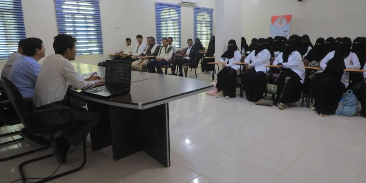 معهد سبأ الصحي بالوادي يفتتح قسم مساعد الطبيب ويدشن عامه الجديد