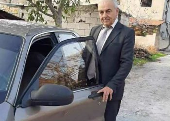 فتاة النّافذة 