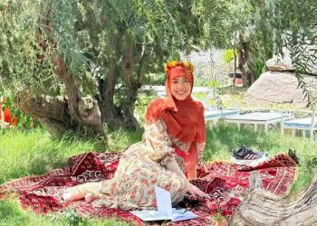 أشْفِقْ عليَّ!!