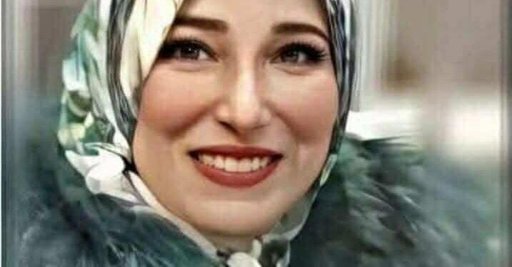 أكتب إليكِ..