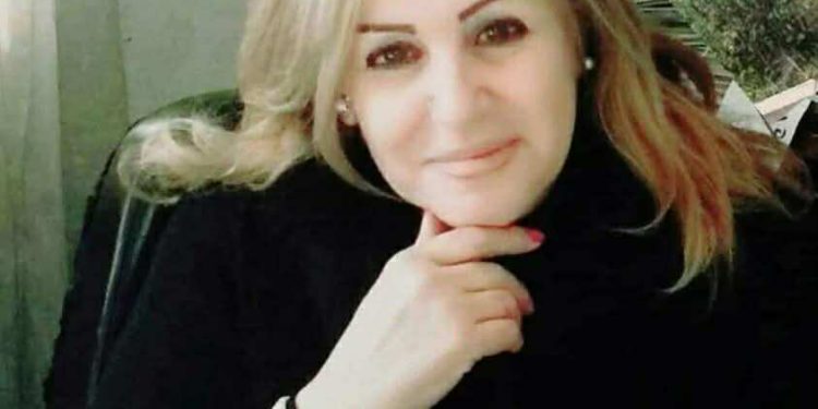 أوَ تسأل عنّي من أكون…