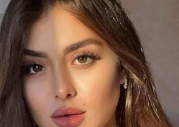 شفتاكِ مزرعتان من عطشٍ 