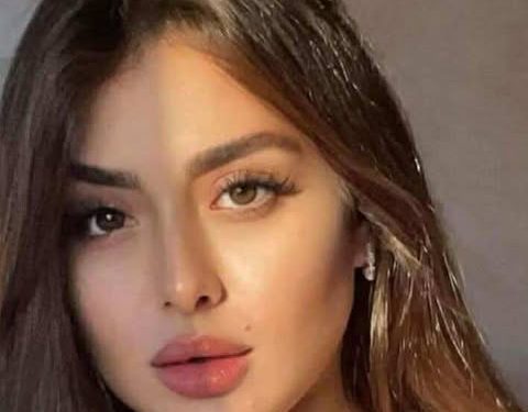 شفتاكِ مزرعتان من عطشٍ 