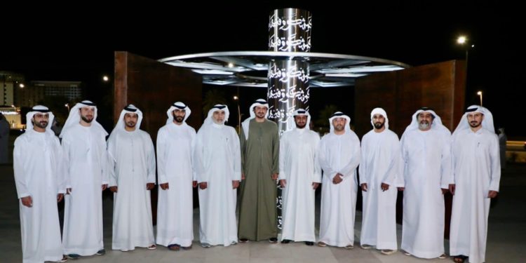 احتضنت العملان الفنيان “نور على نور