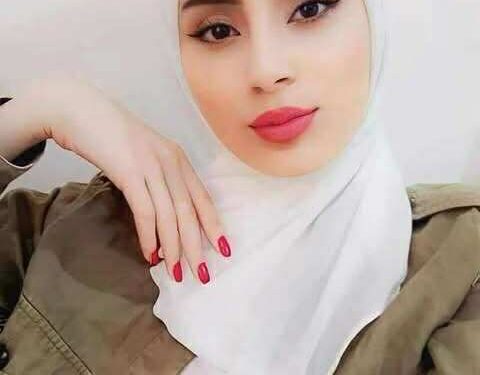 كانت يداكَ على كتفي