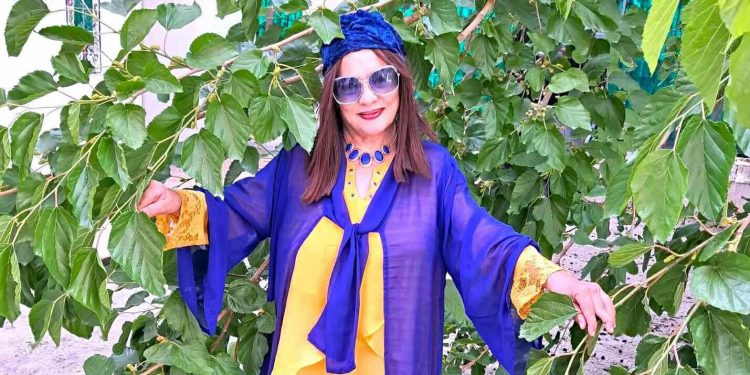 سَأَمْسَحُ بِكَفِّي …