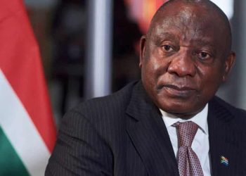 رئيس جنوب أفريقيا يعقد اجتماعاً حكومياً مغلقاً لمدة يومين