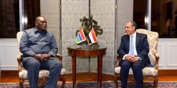 دكتور بدر عبد العاطي يلتقي وزير خارجية جامبيا لبحث سبل تعزيز العلاقات الثنائية