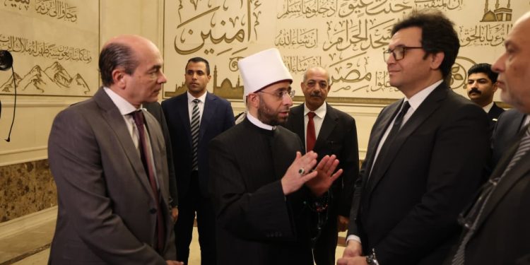 وزيرا الثقافة والأوقاف يفتتحان “متحف قرّاء القرآن الكريم”