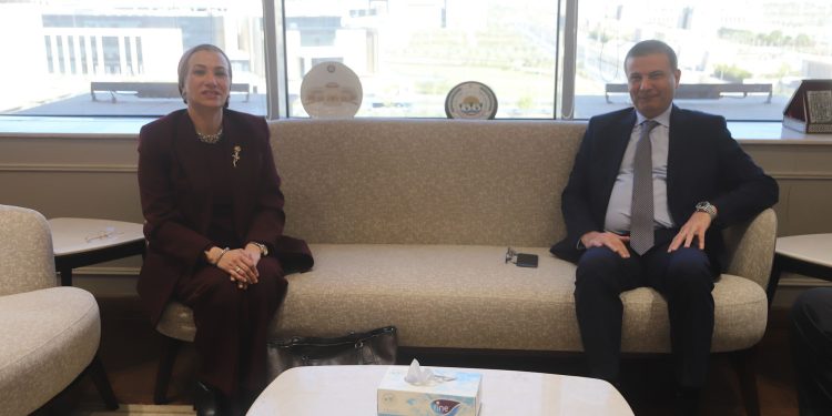 وزير الزراعة يستقبل الأمين التنفيذي لإتفاقية الأمم المتحدة لمكافحة التصحر