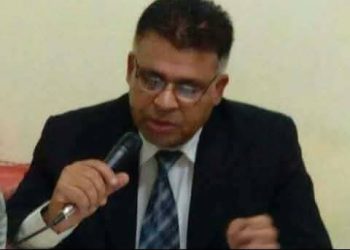 تأخُــــذُكَ النَّوَافِذُ