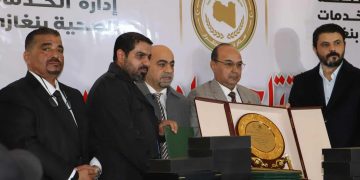 وكيل عام وزارة الصحة يفتتح عيادة قاريونس المجمعة