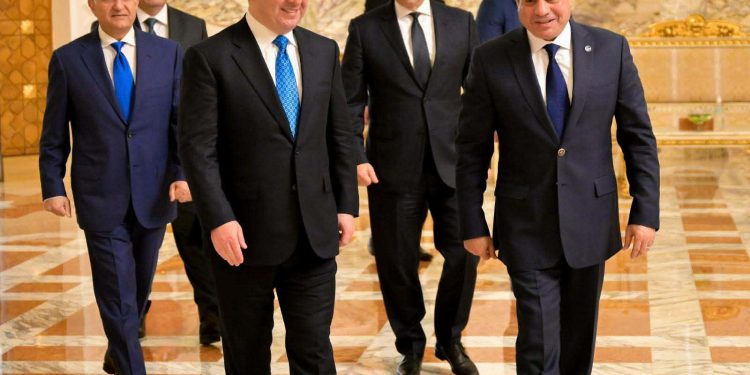 الرئيس السيسي يستقبل وزير خارجية باكستان