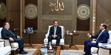 رئيس الوزراء يتابع جهود التنسيق بين السياستين المالية والنقدية بما يسهم في دعم النشاط الاقتصادي