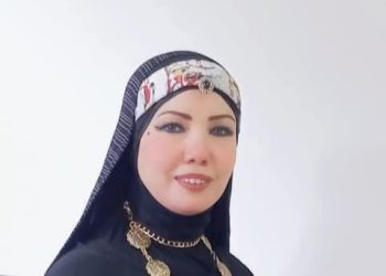 هـي الخُطـواتُ لا تعْيـا بـدَربِ