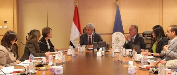 وزير السياحة والآثار يبحث مع وفد جايكا برامج دعم المتحف المصري الكبير